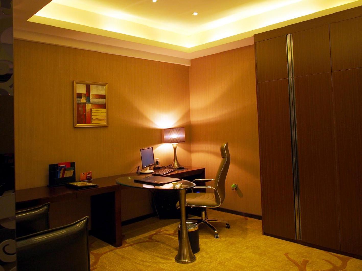 Chengdu Liwan International Hotel Экстерьер фото