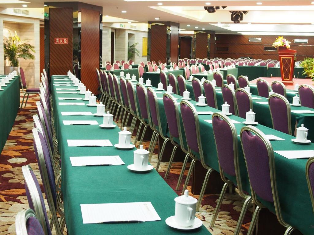 Chengdu Liwan International Hotel Экстерьер фото