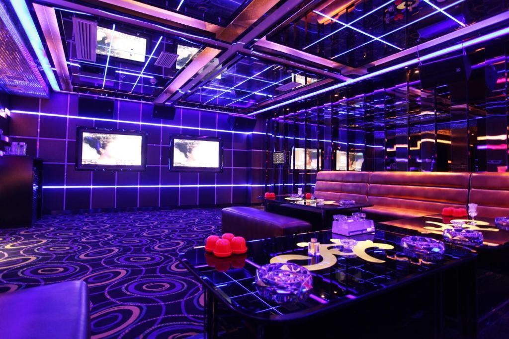 Chengdu Liwan International Hotel Экстерьер фото